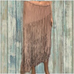 Crimped skirt
